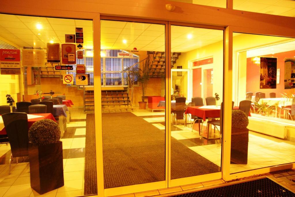 Penzion Brahama Presov Ngoại thất bức ảnh
